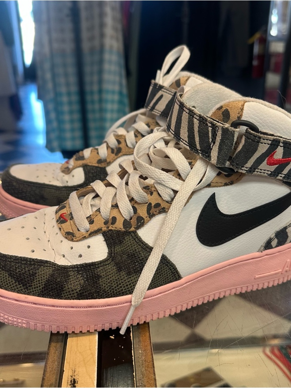 Nike Wmns Air Force 1 Mid — White, Black & Pink Animal Mix - Picture 3 of 5